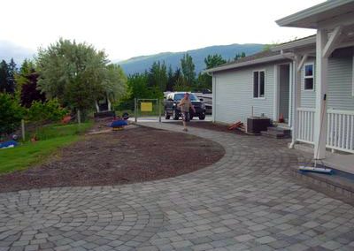 Large flowing patio & pattern walkway.