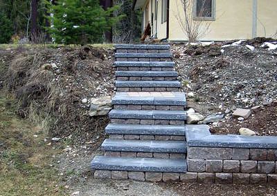 Regular Pisa II steps with small landing midway.